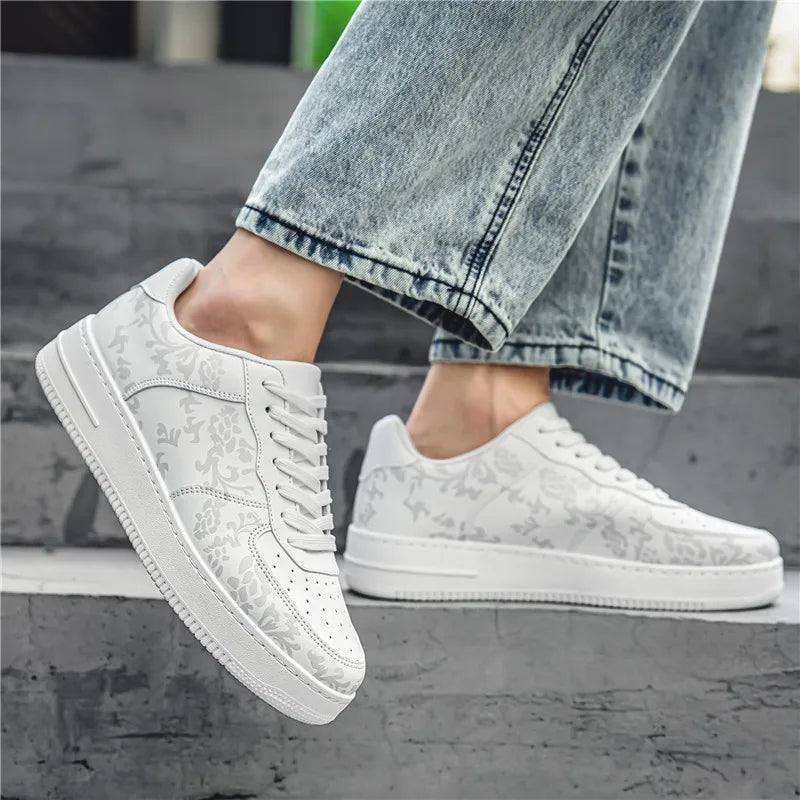 HKDQ Fashion Print Blue Men's Skateboard Shoes Leather Breathable Man